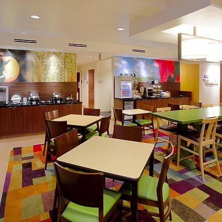 Fairfield Inn And Suites By Marriott Tampa Brandon Heartland Exterior photo
